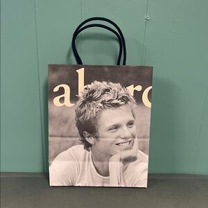 VINTAGE ABERCROMBIE AND FITCH EMPTY BLACK & WHITE PHOTO PAPER SHOPPING BAG